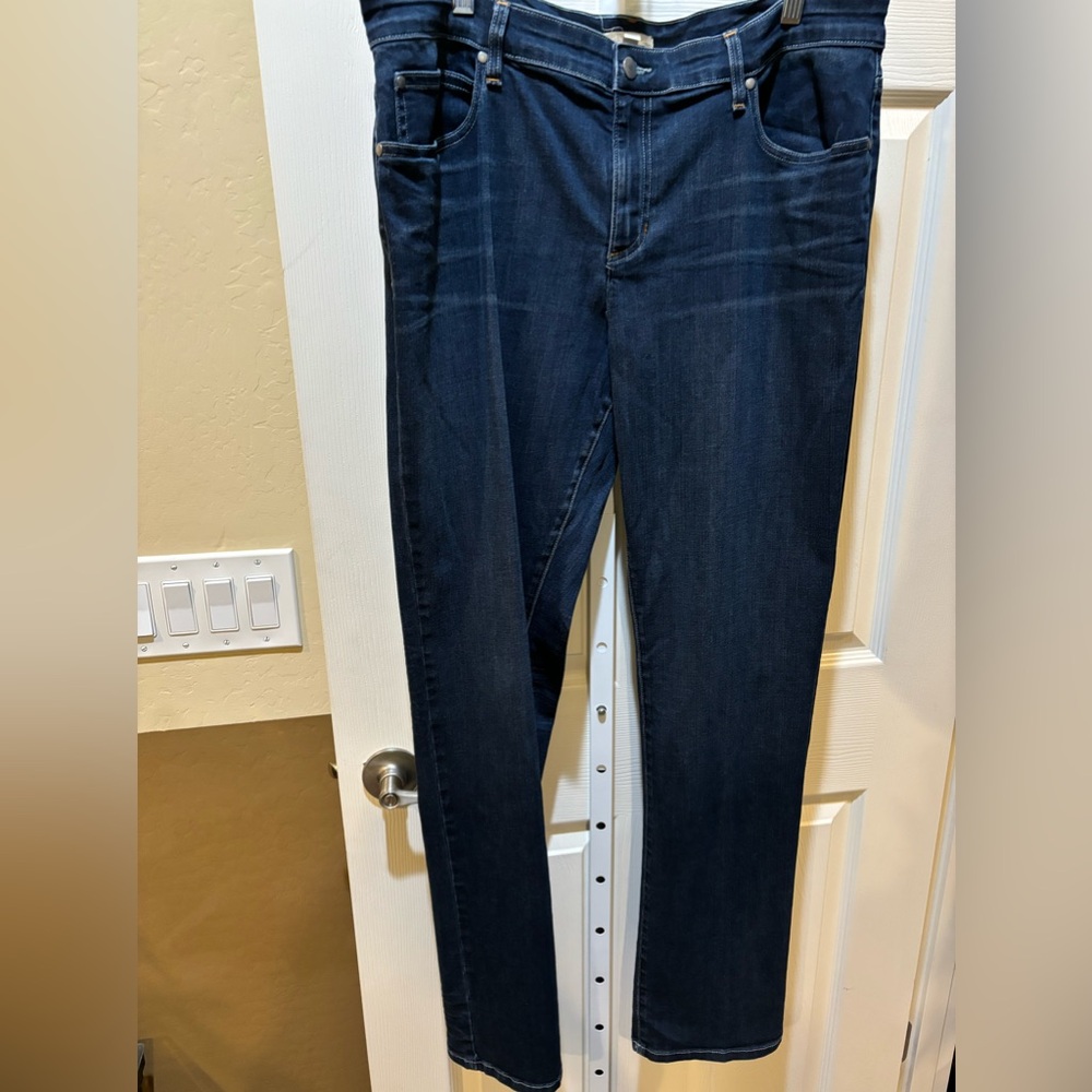 #37 Eileen Fisher Jeans